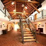 With 2 Bedrooms Hébergement de vacances *