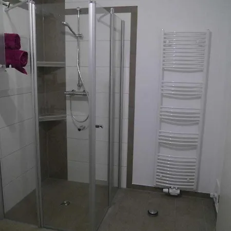 With 2 Bedrooms Holiday home *
