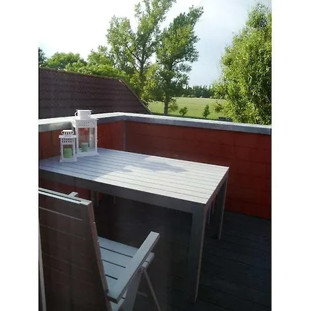 With 2 Bedrooms Holiday home