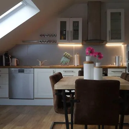 With 2 Bedrooms Holiday home