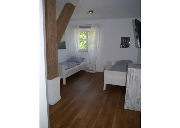 With 2 Bedrooms Сasa de vacaciones *